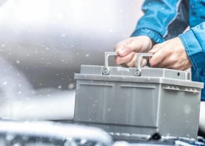 Câte ore trebuie să conduceți cu adevărat pentru a încărca bateria în frig: de ce „moare” iarna