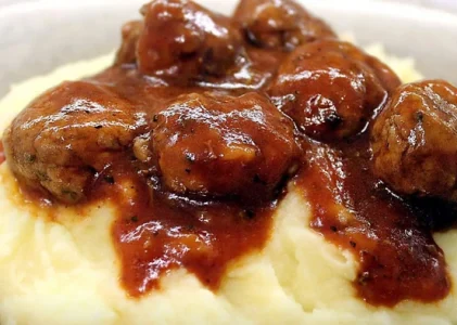 Cum să faci un sos gros și aromat în 5 minute