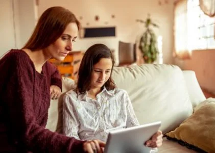 Primul loc de muncă part-time al unui adolescent: cum să vă sprijiniți copilul și să nu fiți un părinte autoritar